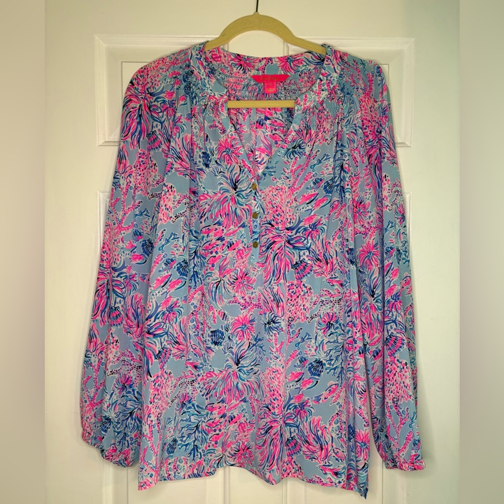 Lilly Pulitzer Elsa Silk Top Celestial Blue Seek and Sea EUC Sz L